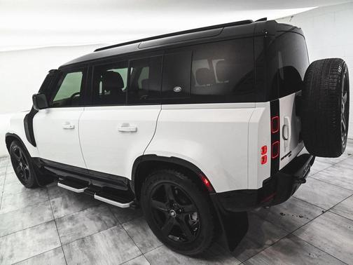 2023 Land Rover Defender 110 X-Dynamic SE