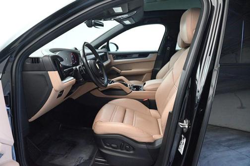 2024 Porsche Cayenne AWD