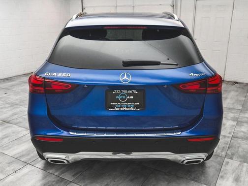 2025 Mercedes-Benz GLA 250 Base 4MATIC