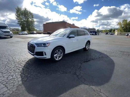 2020 Audi Q7 55 Premium Plus