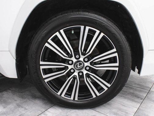 2022 Lexus LX 600 Luxury