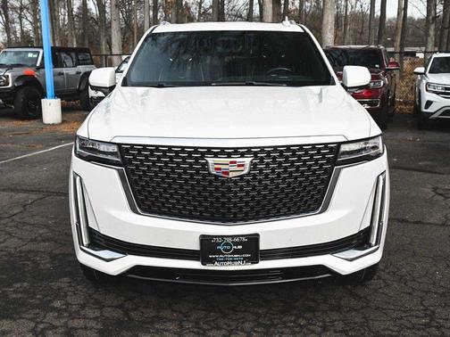 2022 Cadillac Escalade ESV Premium Luxury