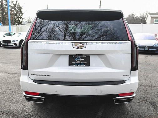 2022 Cadillac Escalade ESV Premium Luxury