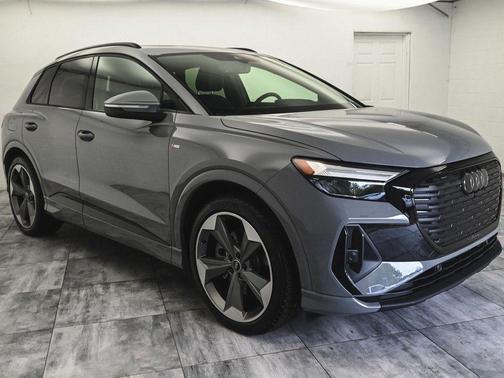 2025 Audi Q4 e-tron 55 quattro Premium