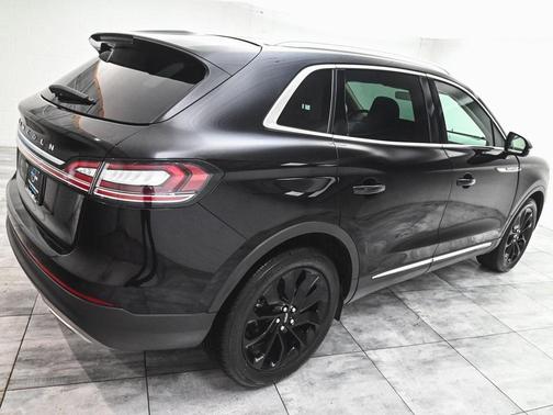 2021 Lincoln Nautilus Reserve