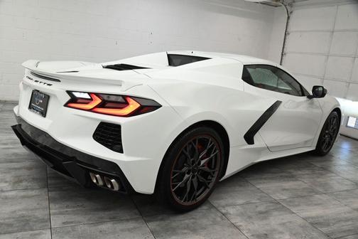 Arctic White 2024 Chevrolet Corvette Stingray w/3LT