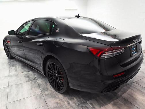 2021 Maserati Quattroporte Trofeo