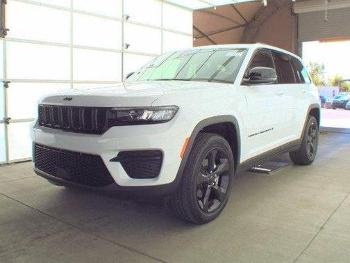 2023 Jeep Grand Cherokee Altitude