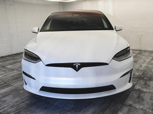 2023 Tesla Model X Base