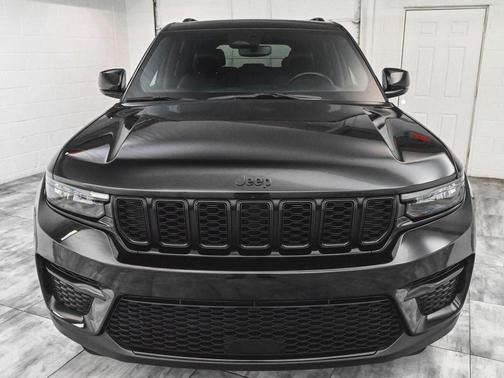 2022 Jeep Grand Cherokee Laredo