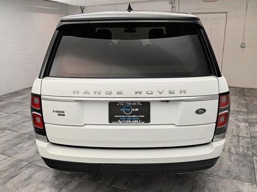 2022 Land Rover Range Rover P525 HSE Westminster