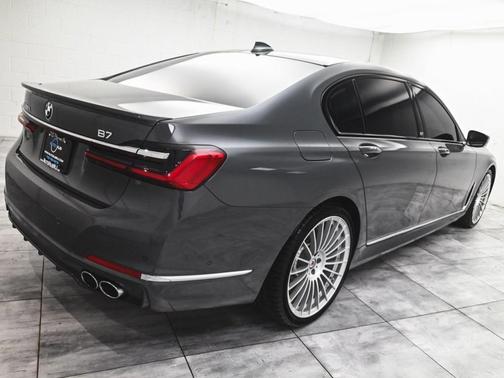2022 BMW ALPINA B7 xDrive