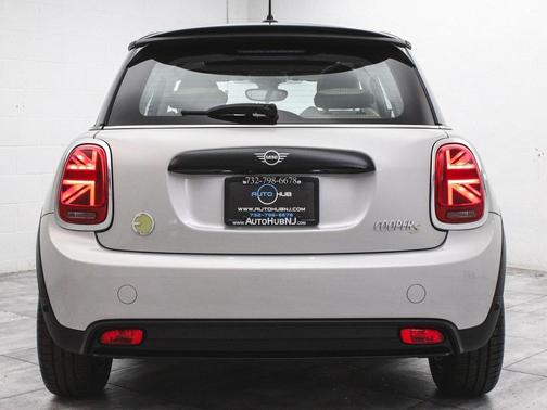 2022 MINI SE Hardtop Cooper