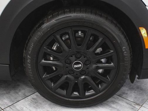 2022 MINI SE Hardtop Cooper