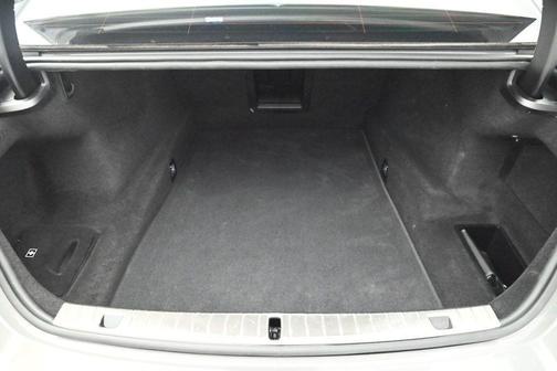 2022 BMW 750 i xDrive