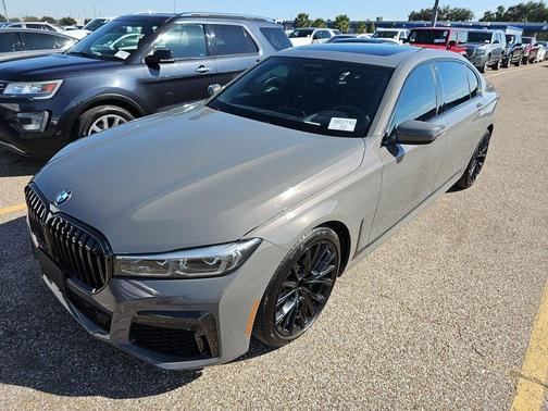 2022 BMW 750 i xDrive