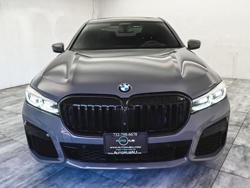 2022 BMW 750 i xDrive