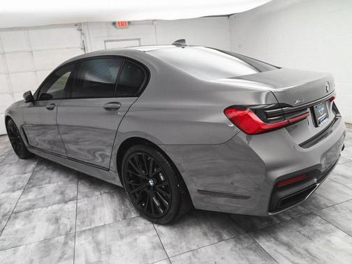 2022 BMW 750 i xDrive