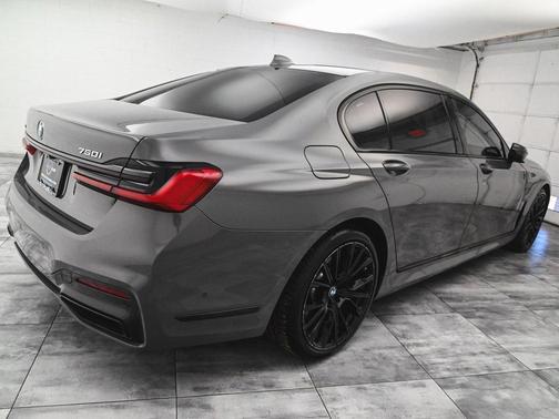 2022 BMW 750 i xDrive