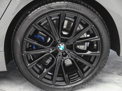 2022 BMW 750 i xDrive