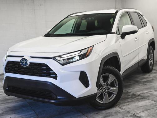 2024 Toyota RAV4 Hybrid LE