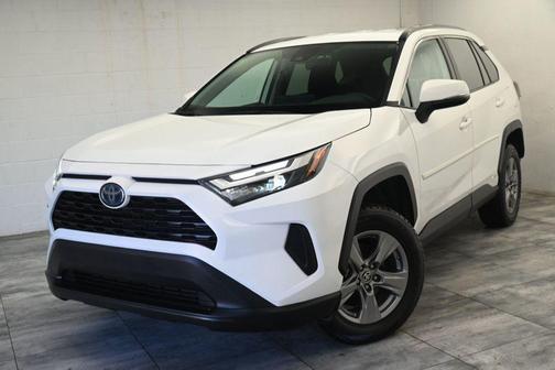 2024 Toyota RAV4 Hybrid LE
