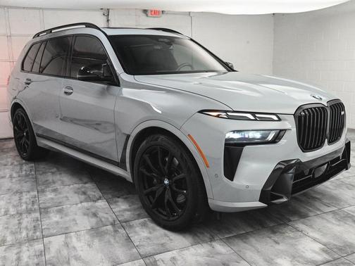 2024 BMW X7 M60i
