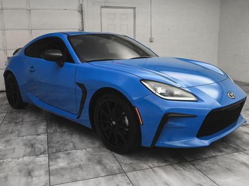 2024 Toyota GR86 Premium