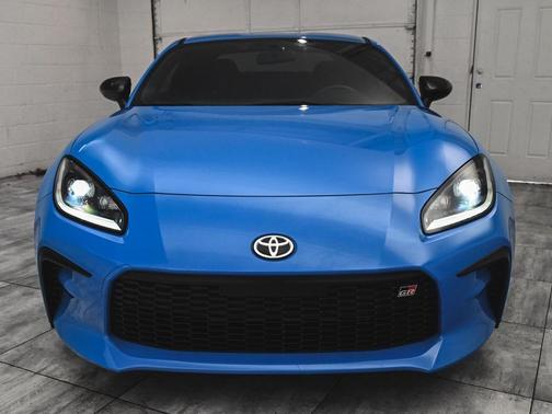 2024 Toyota GR86 Premium