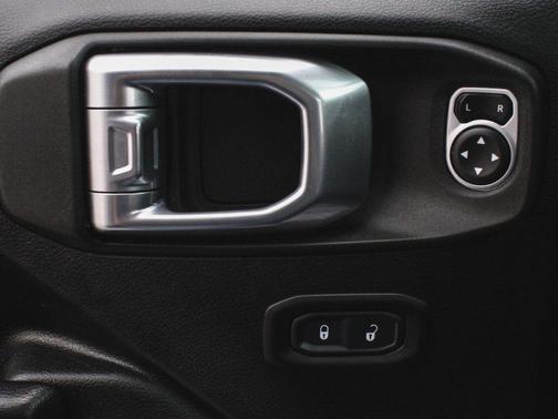 2018 Jeep Wrangler Sport