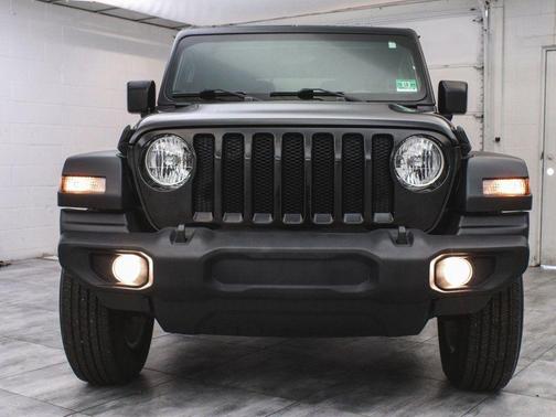 2018 Jeep Wrangler Sport