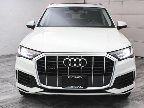 2022 Audi Q7 45 Premium