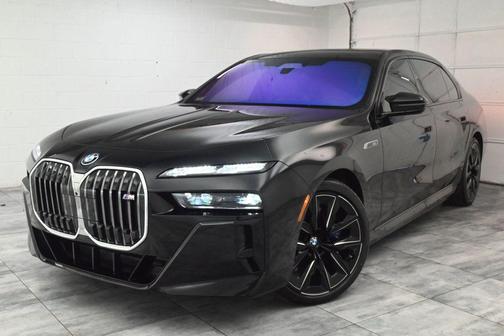 2024 BMW i7 M70