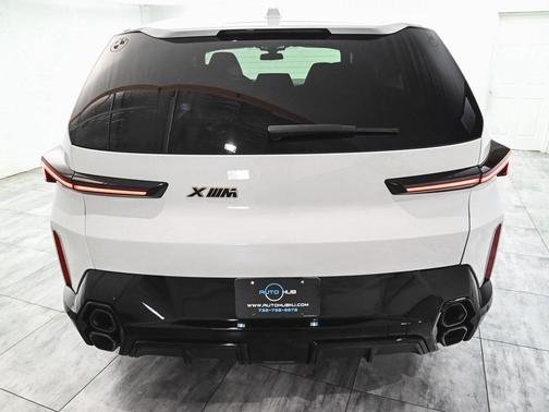 2024 BMW XM Base