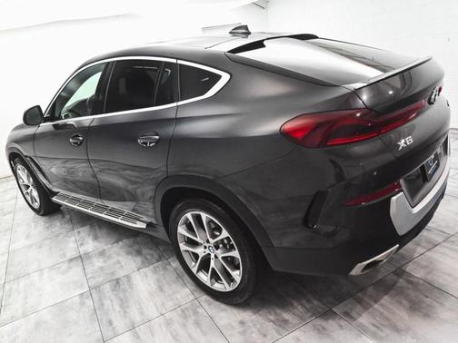 2022 BMW X6 xDrive40i
