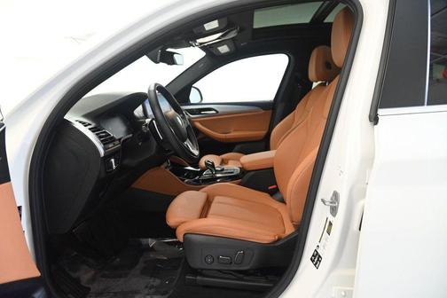 2025 BMW X4 xDrive30i