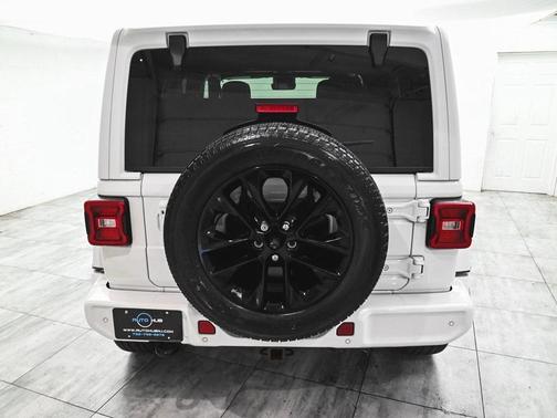 2021 Jeep Wrangler Unlimited Sahara Altitude