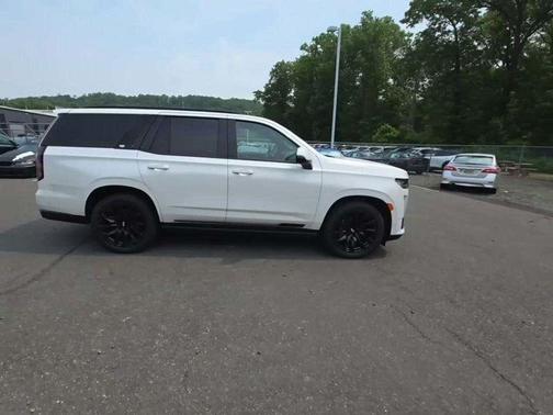 2022 Cadillac Escalade Sport
