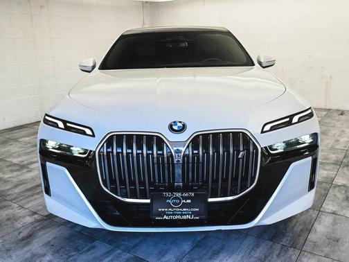 2025 BMW i7 xDrive60