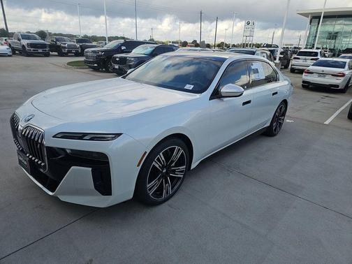 2025 BMW i7 xDrive60