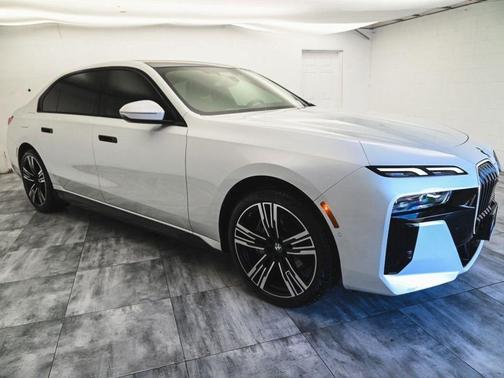 2025 BMW i7 xDrive60