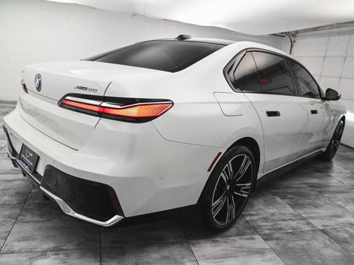 2025 BMW i7 xDrive60