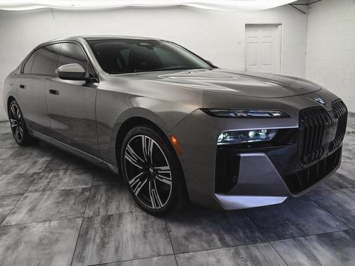 2023 BMW 760 760i xDrive