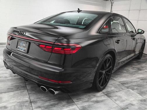2022 Audi S8 4.0T quattro