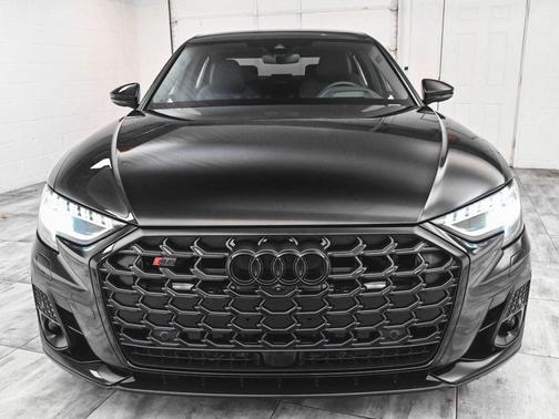 2022 Audi S8 4.0T quattro