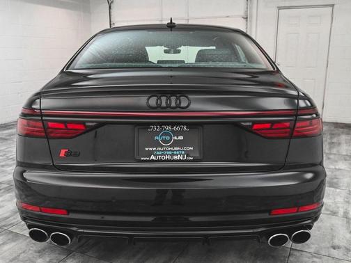 2022 Audi S8 4.0T quattro