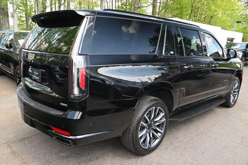 2022 Cadillac Escalade ESV Sport