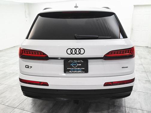 2023 Audi Q7 55 Premium Plus