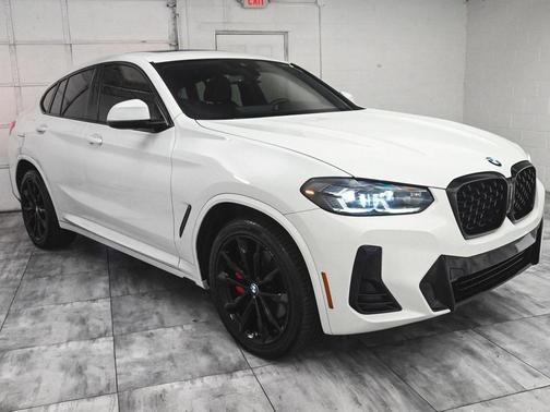 2023 BMW X4 xDrive30i
