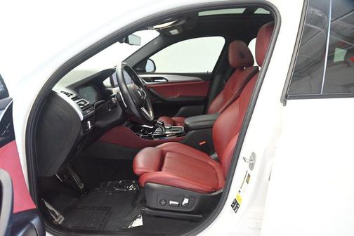 2023 BMW X4 xDrive30i